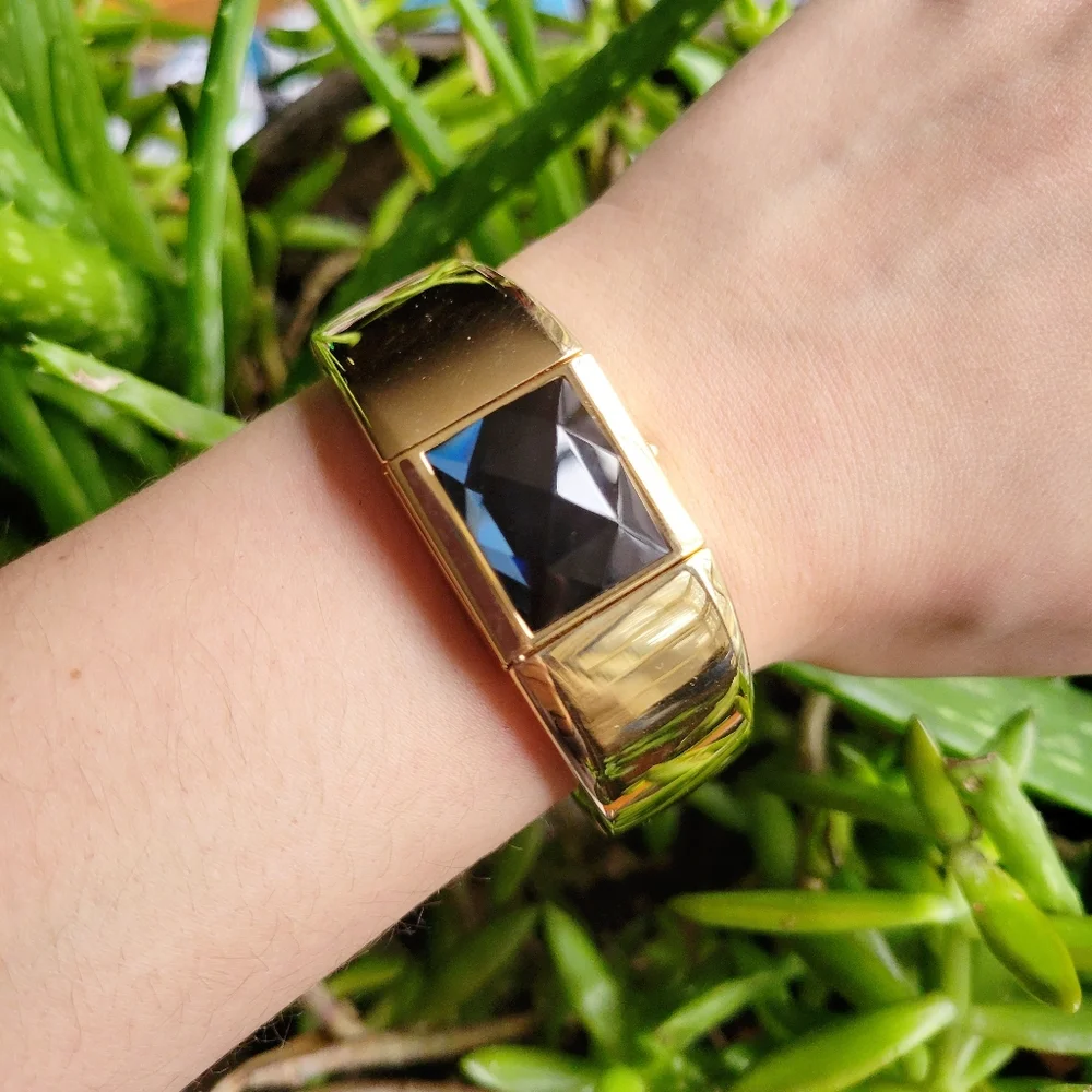 Classic Bejeweled Golden Quartz Watch